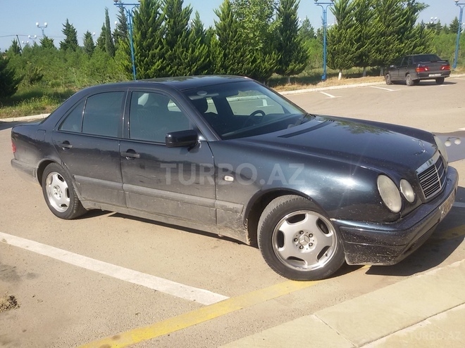 Mercedes E 200 1999, 205 km - 0.2 l - Bakı