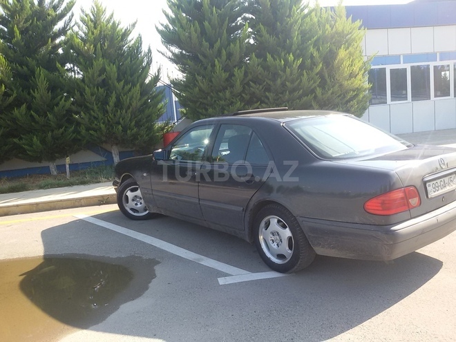 Mercedes E 200 1999, 205 km - 0.2 l - Bakı