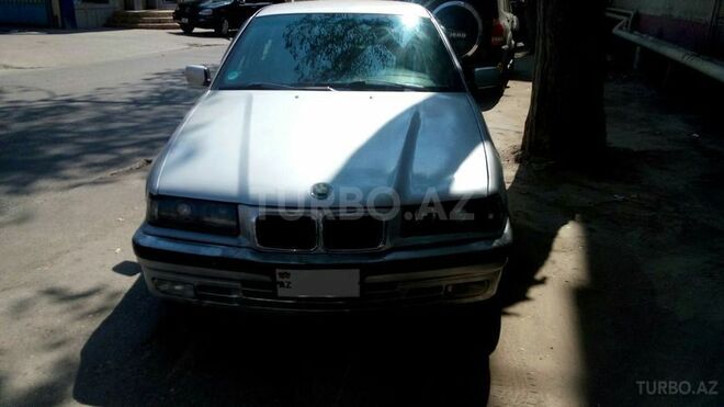 BMW 318 1992, 235,000 km - 1.8 l - Bakı