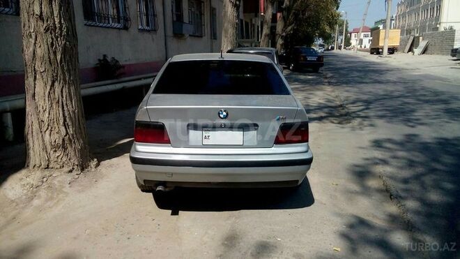 BMW 318 1992, 235,000 km - 1.8 l - Bakı