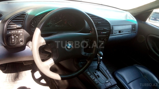 BMW 318 1992, 235,000 km - 1.8 l - Bakı