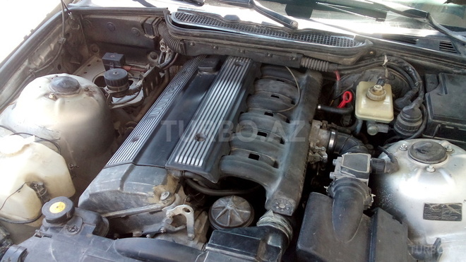 BMW 318 1992, 235,000 km - 1.8 l - Bakı