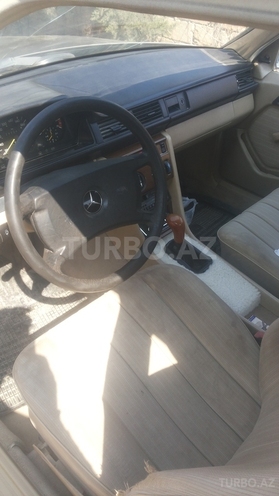 Mercedes E 230 1987, 242,987 km - 2.0 l - Bakı