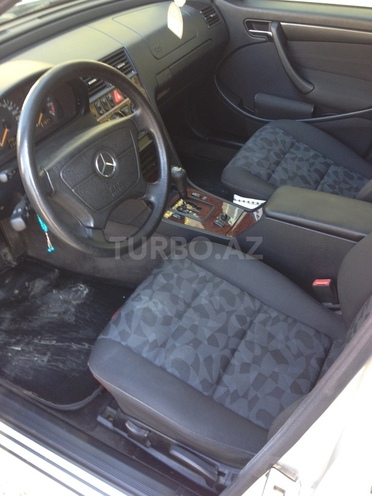 Mercedes C 240 2000, 212,248 km - 2.4 л - Bakı