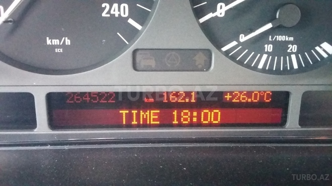 BMW 528 1998, 264,522 km - 2.8 l - Bakı