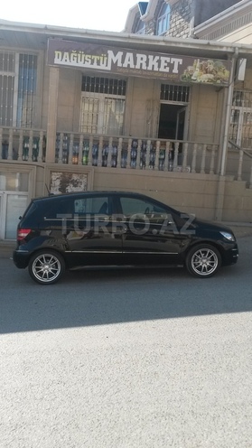 Mercedes B 170 2009, 58,800 km - 1.7 l - Bakı