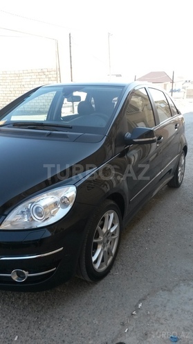 Mercedes B 170 2009, 58,800 km - 1.7 l - Bakı