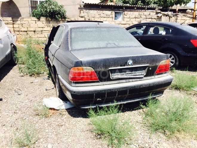 BMW 740 2001, 190,000 km - 4.4 l - Bakı