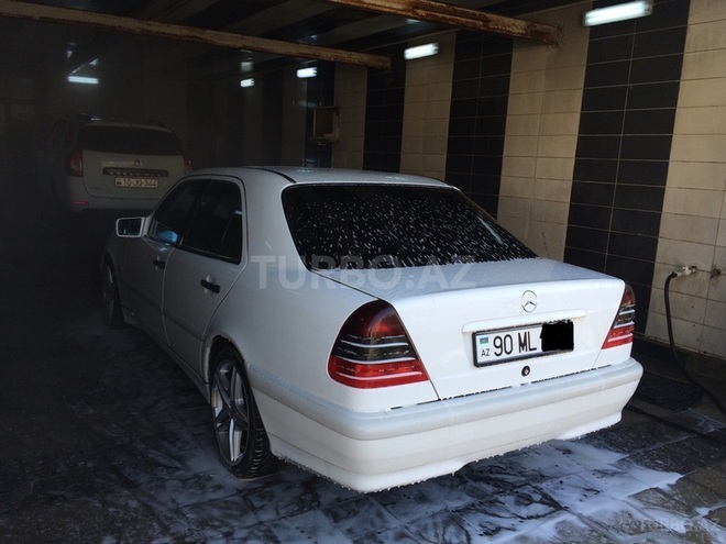 Mercedes C 200 1998, 245,000 km - 2.0 l - Bakı