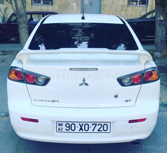 Mitsubishi Lancer 2010, 125,000 km - 2.0 l - Bakı