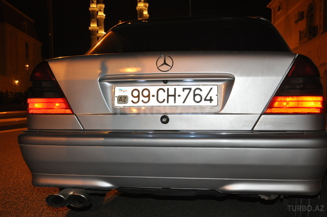 Mercedes C 180 2000, 185,000 km - 0.2 l - Bakı