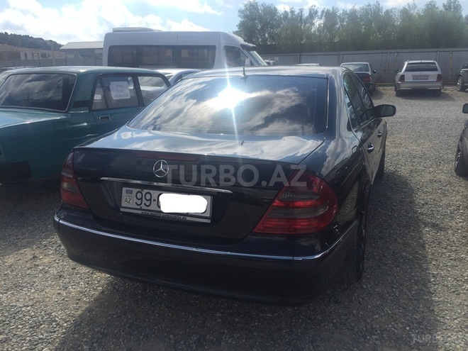 Mercedes E 220 2002, 265,000 km - 2.2 л - Bakı