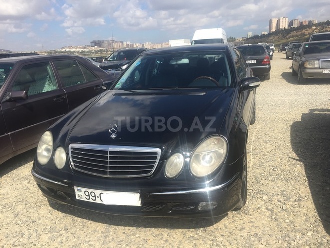 Mercedes E 220 2002, 265,000 km - 2.2 л - Bakı