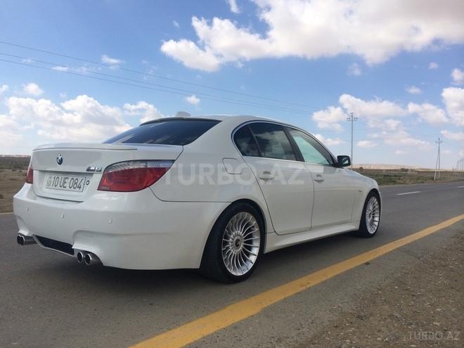 BMW 528 2007, 275,000 km - 3.0 л - Bakı