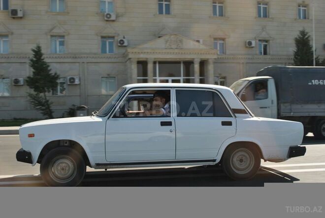 LADA (VAZ) 2107 2008, 118,000 km - 1.6 л - Bakı