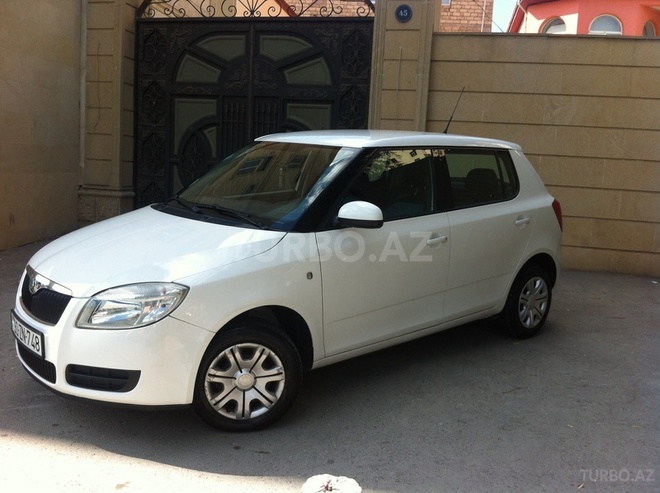 Skoda Fabia 2009, 125,000 km - 1.6 л - Bakı