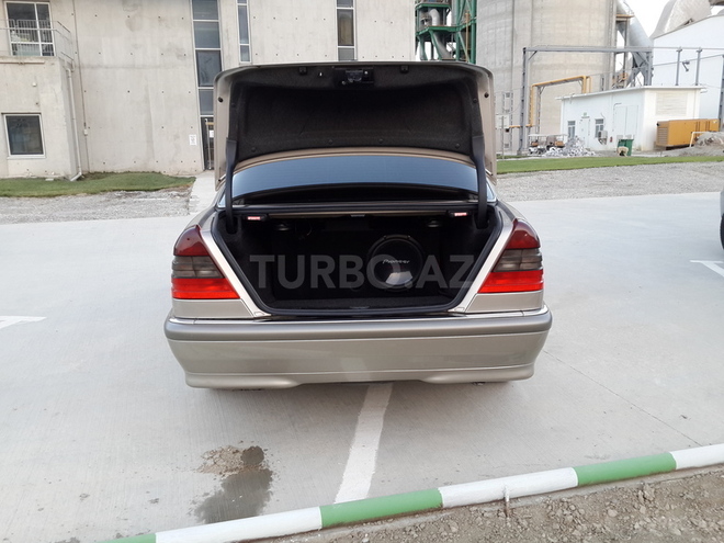 Mercedes C 230 1999, 165,000 km - 2.3 l - Bakı