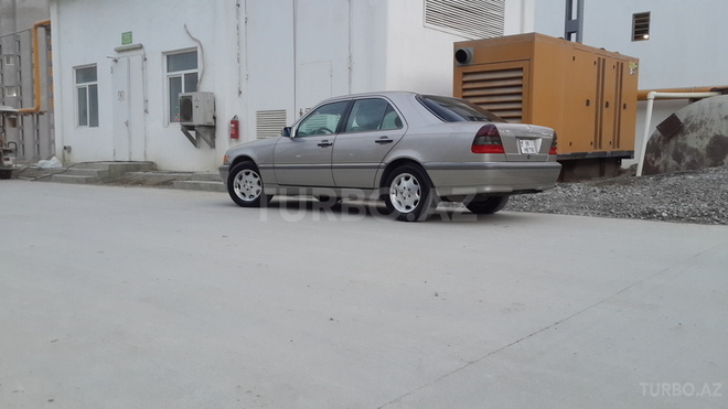 Mercedes C 230 1999, 165,000 km - 2.3 l - Bakı