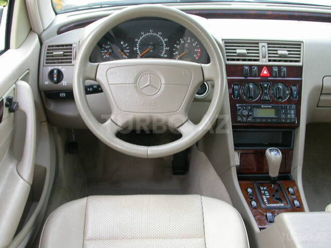 Mercedes C 230 1999, 165,000 km - 2.3 l - Bakı