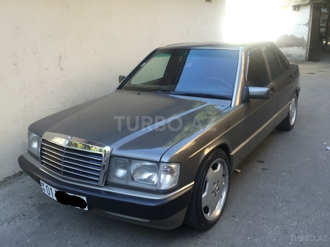 Mercedes 190 1993, 246,000 km - 2.3 л - Bakı