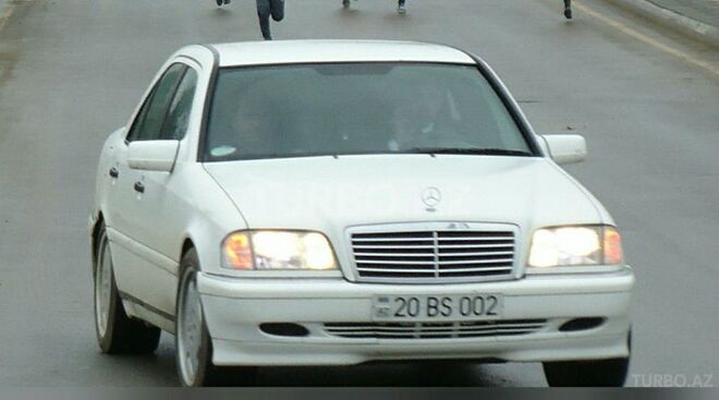 Mercedes C 180 1994, 320,000 km - 1.8 л - Bakı