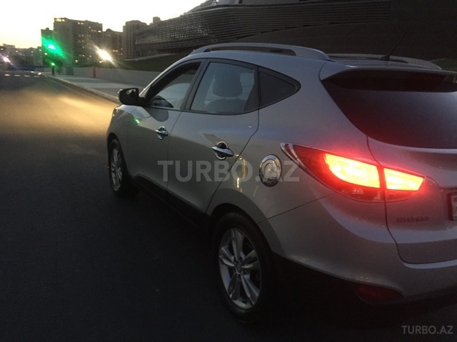 Hyundai ix35 2010, 67,000 km - 2.0 л - Bakı