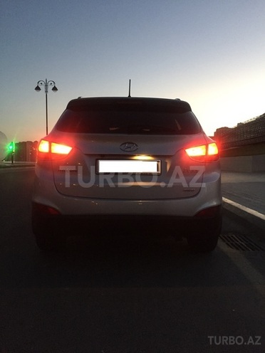 Hyundai ix35 2010, 67,000 km - 2.0 л - Bakı