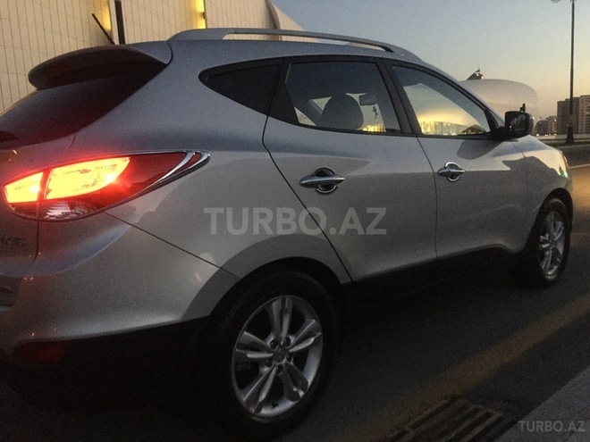 Hyundai ix35 2010, 67,000 km - 2.0 л - Bakı