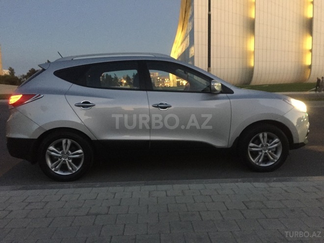 Hyundai ix35 2010, 67,000 km - 2.0 л - Bakı