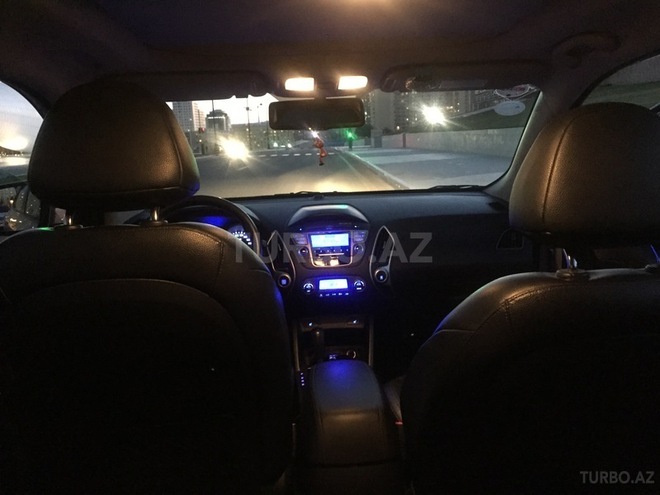Hyundai ix35 2010, 67,000 km - 2.0 л - Bakı