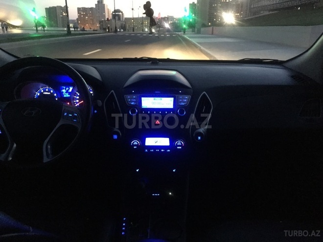 Hyundai ix35 2010, 67,000 km - 2.0 л - Bakı