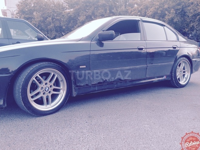 BMW 528 1998, 287,000 km - 2.8 l - Bakı