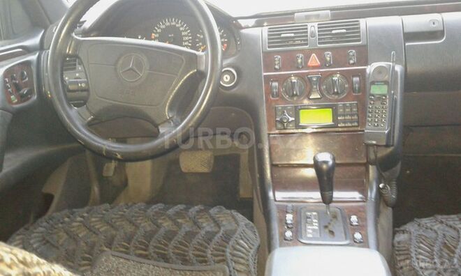Mercedes E 280 1998, 200,000 km - 2.8 l - Bakı
