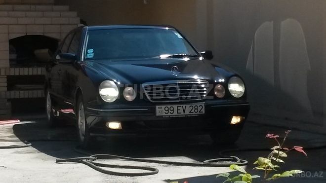 Mercedes E 220 2000, 279,000 km - 2.2 l - Bakı