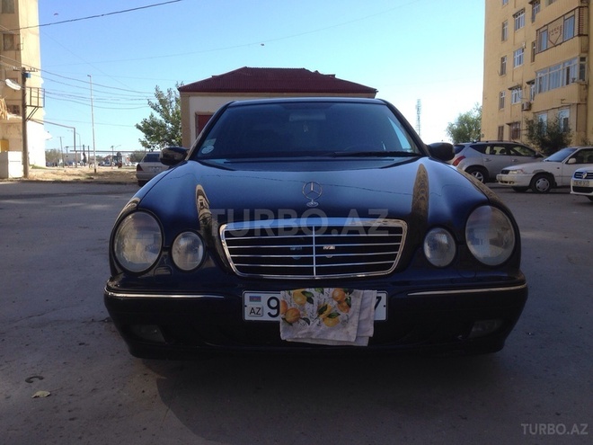 Mercedes E 240 2000, 232,000 km - 2.6 l - Bakı