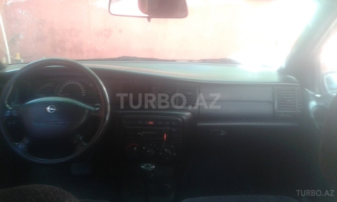 Opel Vectra 1996, 196,000 km - 2.0 l - Bakı