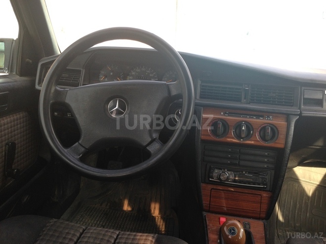 Mercedes 190 1992, 250,000 km - 1.8 л - Bakı