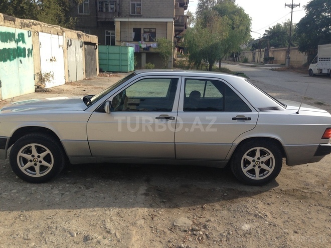 Mercedes 190 1992, 250,000 km - 1.8 л - Bakı