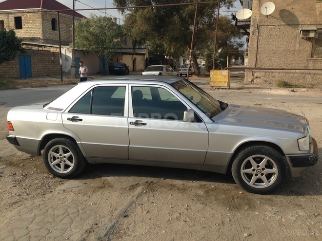 Mercedes 190 1992, 250,000 km - 1.8 л - Bakı
