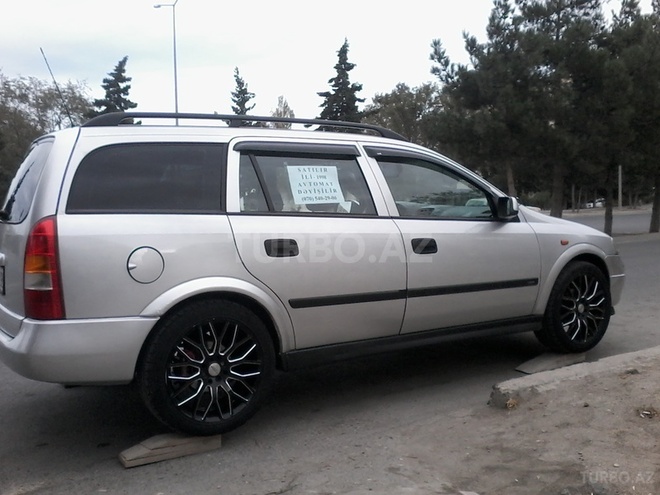 Opel Astra 1990, 198,750 km - 1.6 l - Bakı