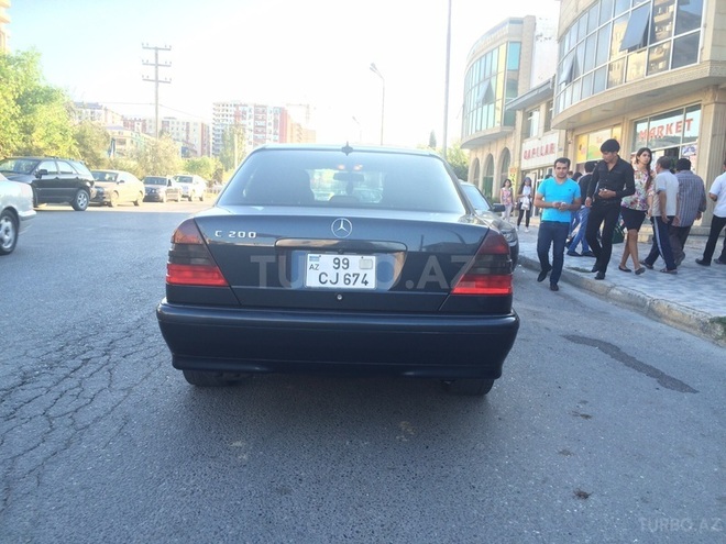 Mercedes C 200 1999, 133,000 km - 2.0 l - Bakı