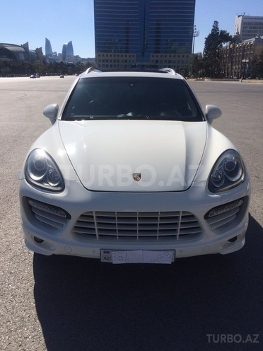Porsche Cayenne 2011, 65,000 km - 4.8 л - Bakı