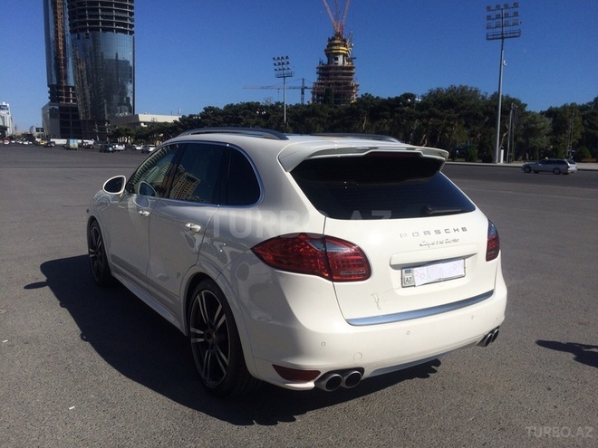 Porsche Cayenne 2011, 65,000 km - 4.8 л - Bakı