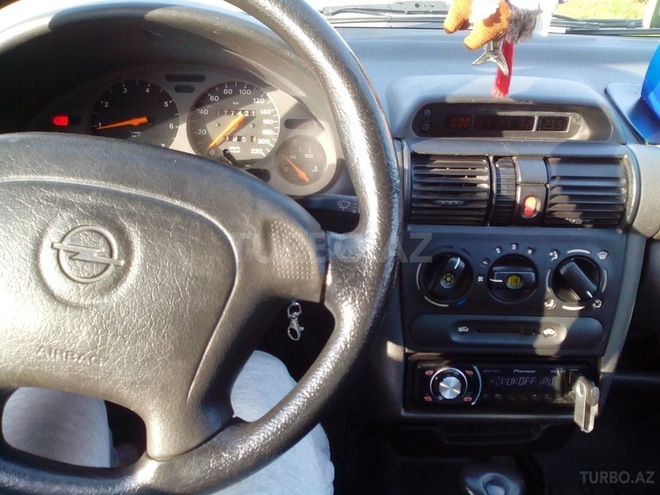 Opel Vita 1996, 180,000 km - 1.4 l - Bakı