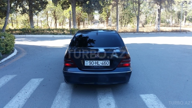 Mercedes C 220 2001, 290,000 km - 2.2 l - Bakı