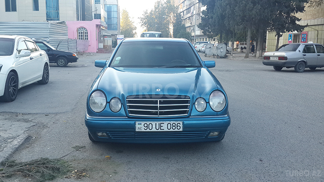 Mercedes E 200 1997, 286,000 km - 2.0 l - Bakı