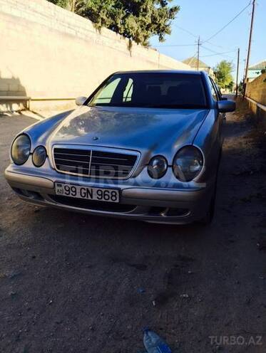 Mercedes E 220 2002, 220,000 km - 2.2 л - Bakı