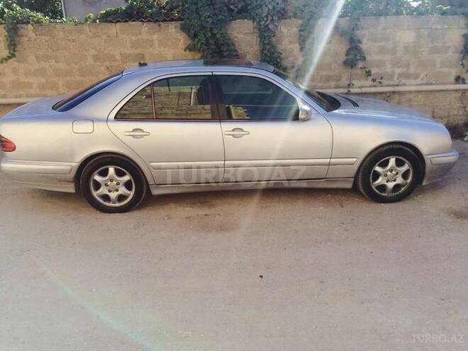 Mercedes E 220 2002, 220,000 km - 2.2 л - Bakı