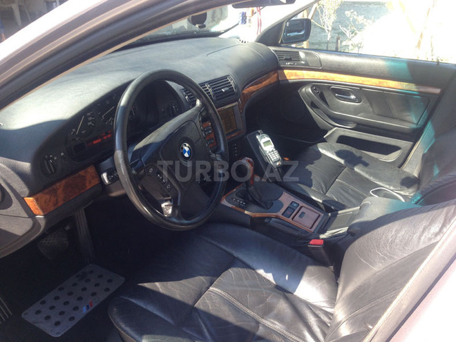 BMW 520 1998, 268,700 km - 2.0 l - Bakı