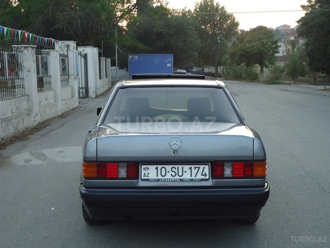 Mercedes 190 1992, 210,000 km - 2.0 l - Bakı